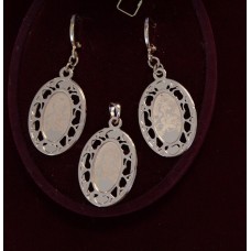 Apzeltīts rotaslietu komplekts ( bez ķēdītes)